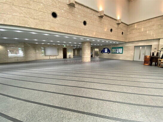 エントランスホール②
