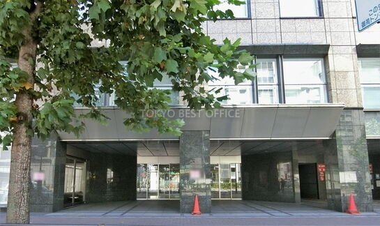 四谷国際ビル外観③１階部分