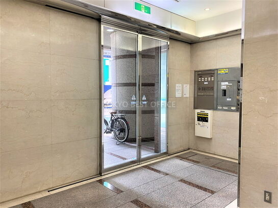 エントランスホール④