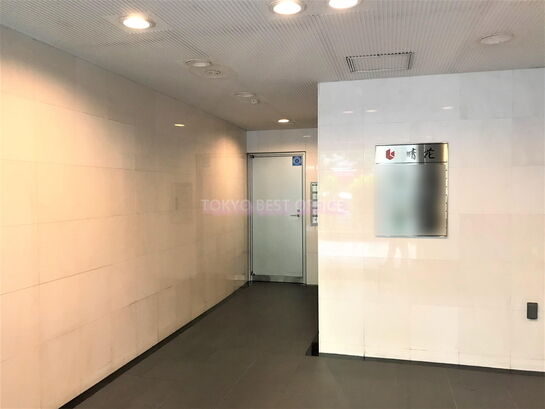 エントランスホール①