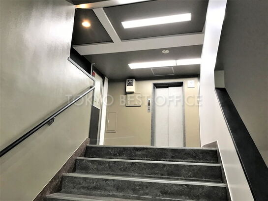 エントランスホール①