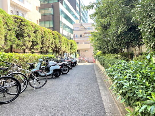 ビル周辺風景④