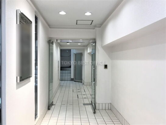 エントランスホール①