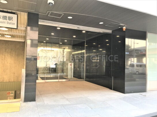 ビルエントランス②