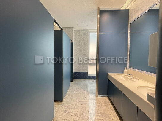 男性お手洗い（7階）