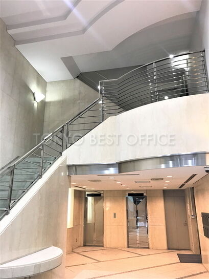 エントランスホール①