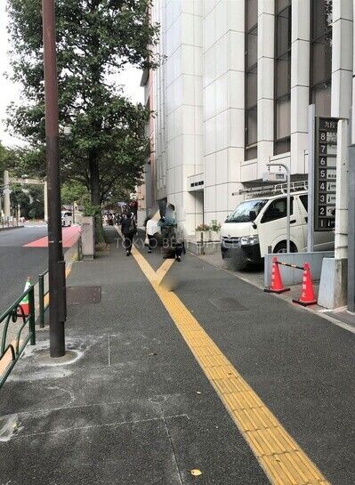 ビル周辺風景