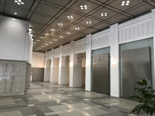 エントランスホール①