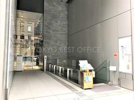 ビルエントランス②