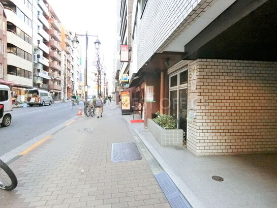 ビル周辺風景②