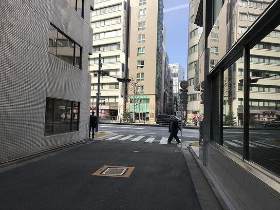 ビル周辺風景②