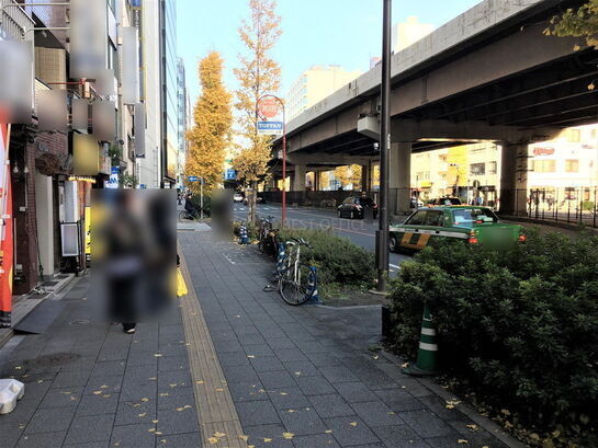 ビル周辺風景①