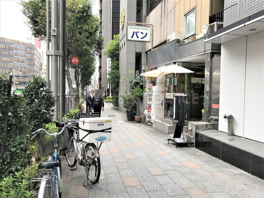 ビル周辺風景②