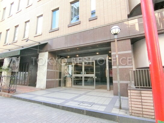 入口（右）①