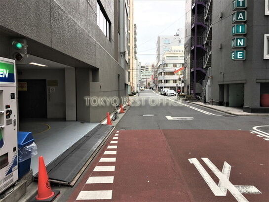 ビル周辺風景③