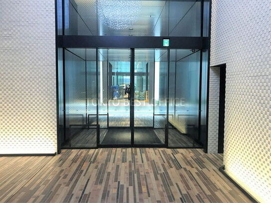 エントランス①