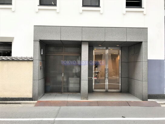 ビルエントランス