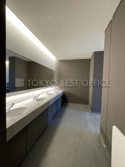 16階 男性お手洗い