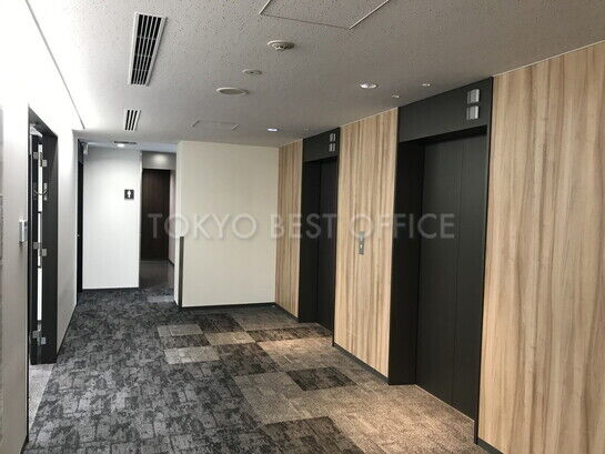 5階エレベーターホール①