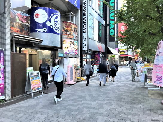 ビル周辺風景①