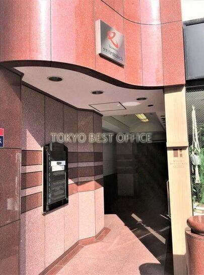 ビルエントランス