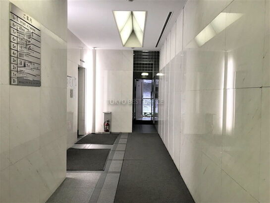 エントランスホール②