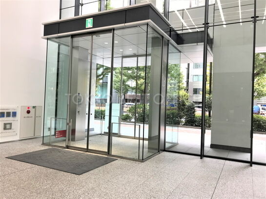 エントランスホール②