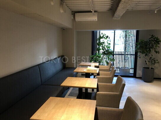 8階ラウンジ②