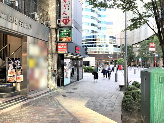 ビル周辺風景①