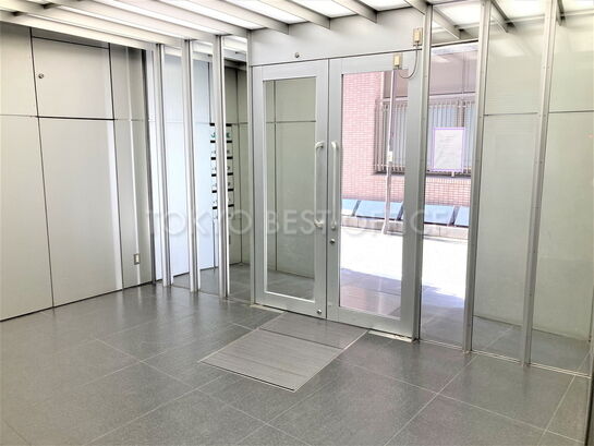 エントランスホール