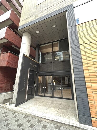 ビルエントランス