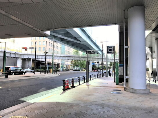 ビル周辺風景③