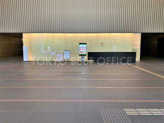 エントランスホール①