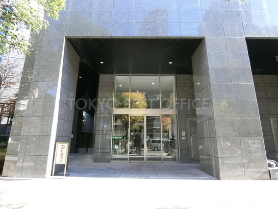 ビルエントランス①