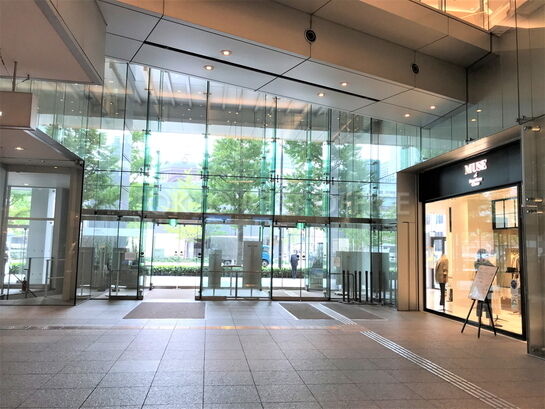 エントランスホール（店舗）