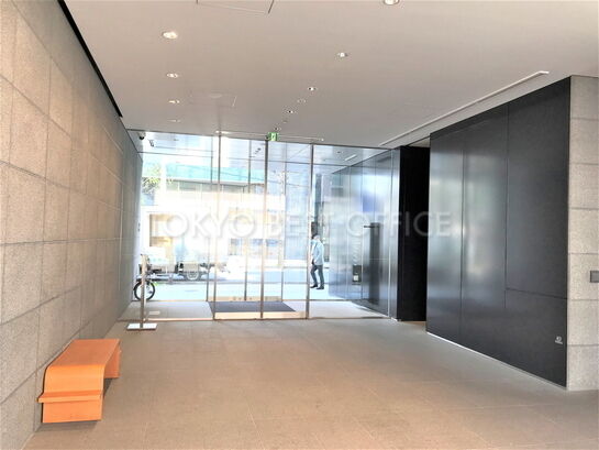 エントランスホール④