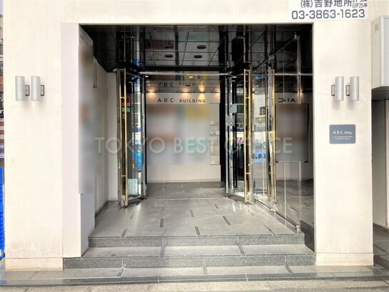 ビルエントランス②