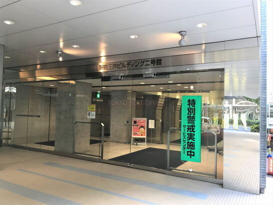 ビルエントランス④