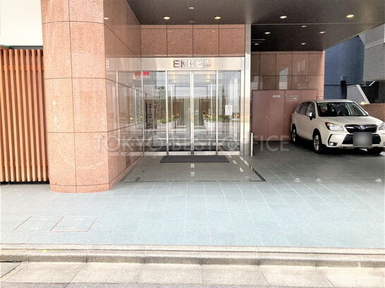 ビルエントランス