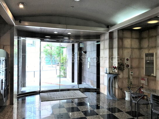 エントランスホール②