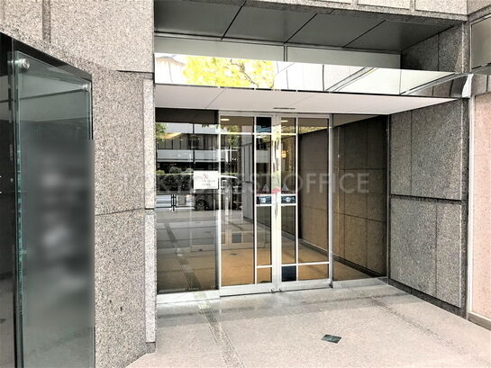 ビルエントランス②