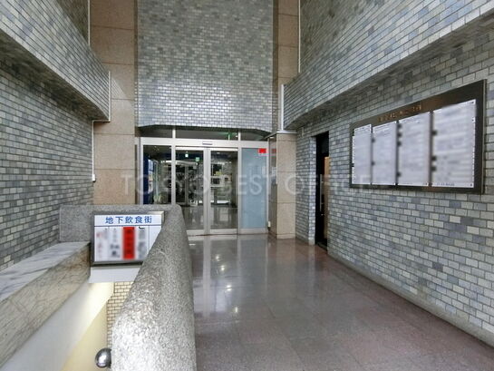 エントランスホール①