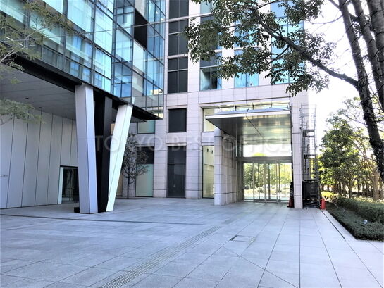 ビルエントランス①