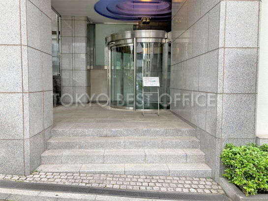 ビルエントランス①