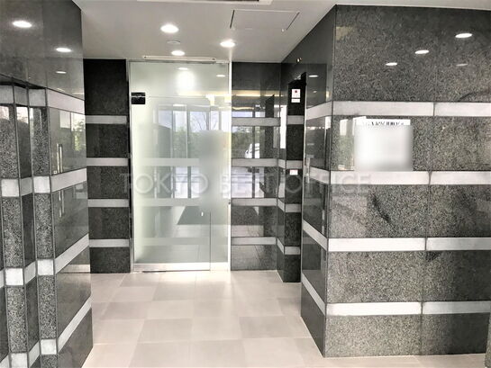 エントランスホール①