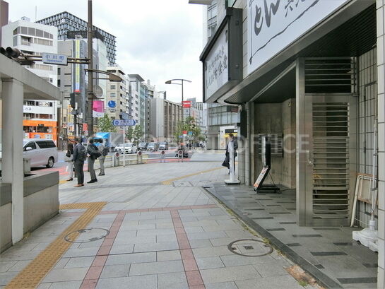 ビル周辺風景②