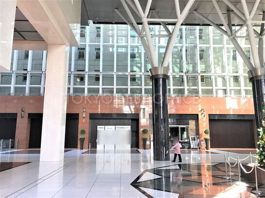 エントランスホール④