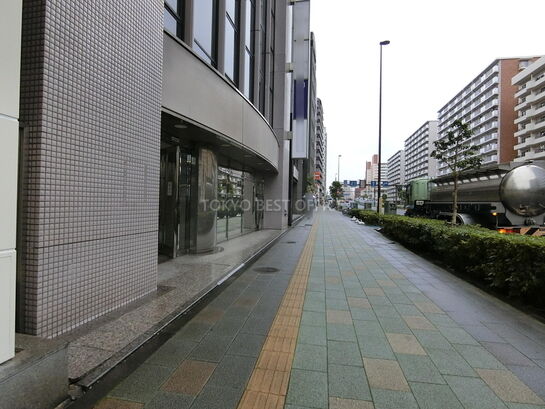 ビル周辺風景②