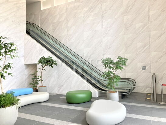 エントランスホール②