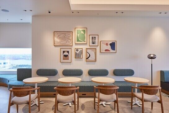 スカイラウンジ（23F）